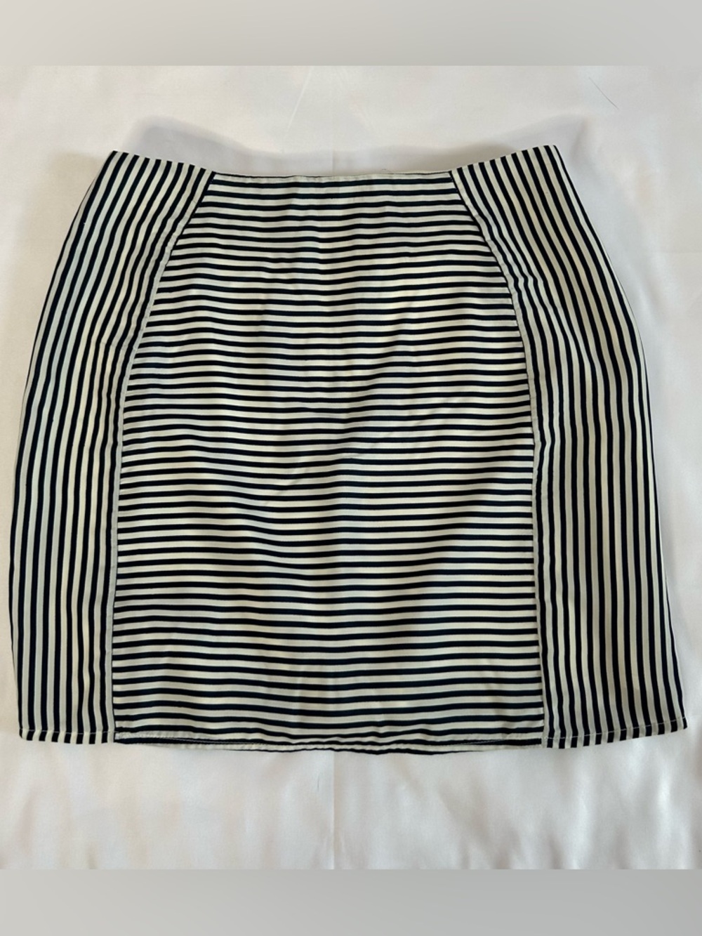 NWTs TOBI Striped Mini Skirt Size Small